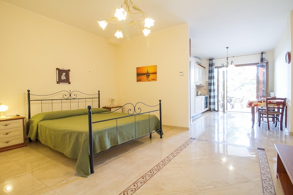 Foto van Appartement met panoramisch uitzicht op zee - Vakantiehuis in Trecastagni - BedRoom