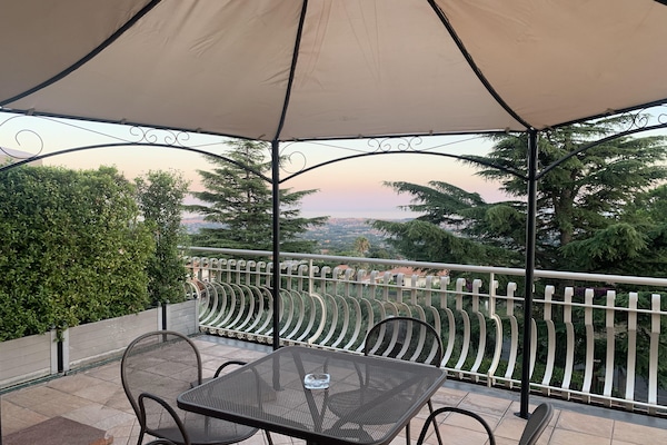 Foto van Appartement met panoramisch uitzicht op zee - Vakantiehuis in Trecastagni - TerraceBalcony