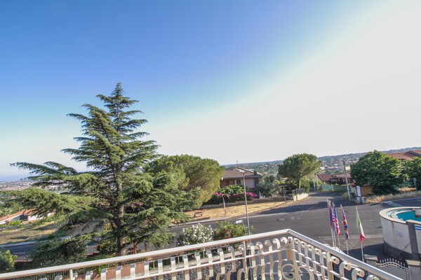 Foto van Appartement met panoramisch uitzicht op zee - Vakantiehuis in Trecastagni - ViewSummer