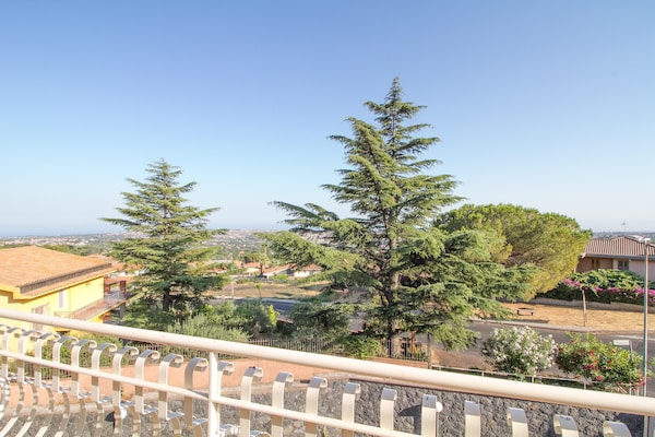 Foto van Appartement met panoramisch uitzicht op zee - Vakantiehuis in Trecastagni - ViewSummer