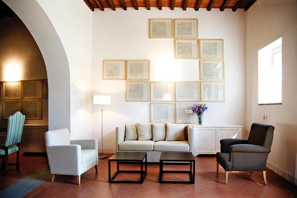 Foto van Appartement in Toscane met groot zwembad - Vakantiehuis in Rignano sull'Arno - LivingRoom