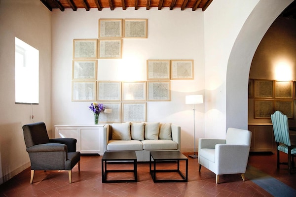 Foto van Appartement in Toscane met groot zwembad - Vakantiehuis in Rignano sull'Arno - LivingRoom