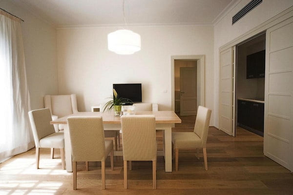 Foto van Appartement in Toscane met groot zwembad - Vakantiehuis in Rignano sull'Arno - DiningRoom
