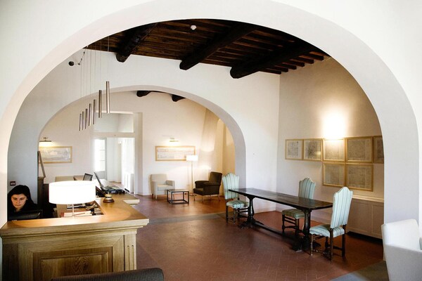 Foto van Appartement in Toscane met groot zwembad - Vakantiehuis in Rignano sull'Arno - HallReception