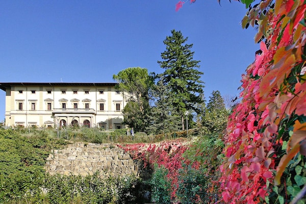 Foto van Residence Villa Pitiana in Donnini - Vakantiehuis in Donnini - ExteriorSummer