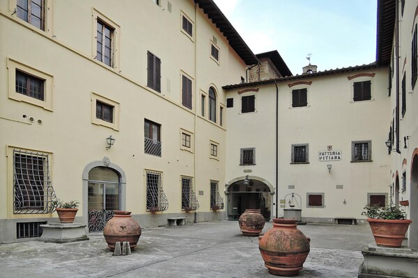 Foto van Residence Villa Pitiana in Donnini - Vakantiehuis in Donnini - ExteriorSummer