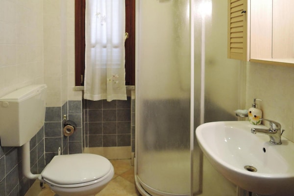 Foto van Appartement in Vinci met zwembad & wellness - Vakantiehuis in Pinete Fucecchio - BathRoom