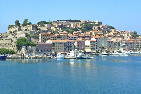 Foto van Appartement op Elba met Uitzicht - Vakantiehuis in Rio nell'Elba - AreaSummer5KM