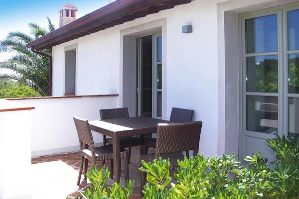Foto van Appartement op Elba met Uitzicht - Vakantiehuis in Rio nell'Elba - TerraceBalcony