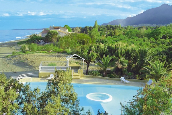 Foto van Appartement in Moriani-Plage met terras - Vakantiehuis in Poggio-Mezzana - PoolOfHouse