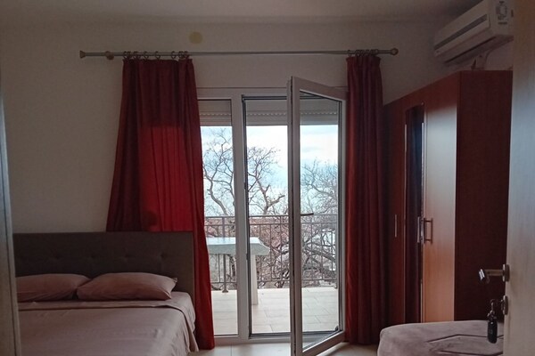 Foto van Classic Studio Apartment with Sea View and Terrace - BedRoom