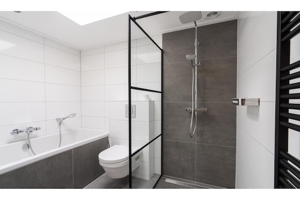Foto van Vakantiehuis op Ameland bij Golfbaan - Vakantiehuis in Hollum - BathRoom