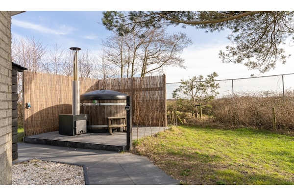 Foto van Vakantiehuis op Ameland bij Golfbaan - Vakantiehuis in Hollum - GardenSummer