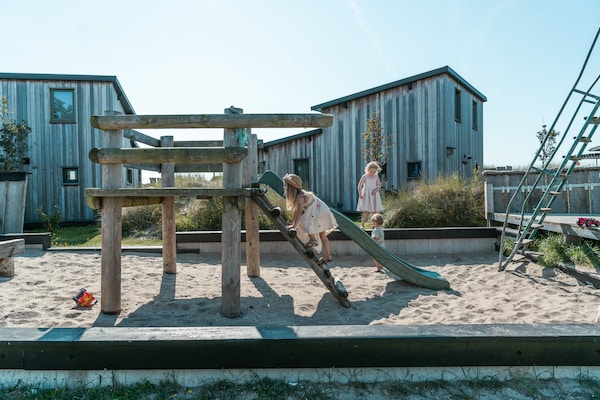 Foto van Kidz Lodge in Zon Zee Strand met speelplaats - Vakantiehuis in Callantsoog - ExteriorSummer