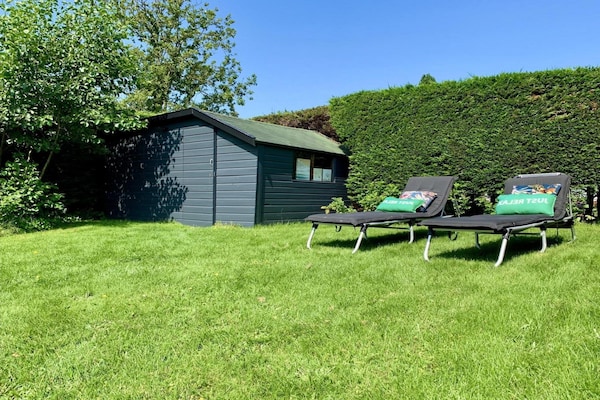 Foto van Bungalow vlakbij het strand met tuin - Vakantiehuis in Sint Maartensvlotbrug - Wellness