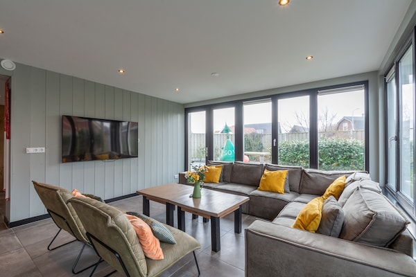 Foto van Groepsreisje Callantsoog | Strand - Vakantiehuis in Callantsoog - LivingRoom