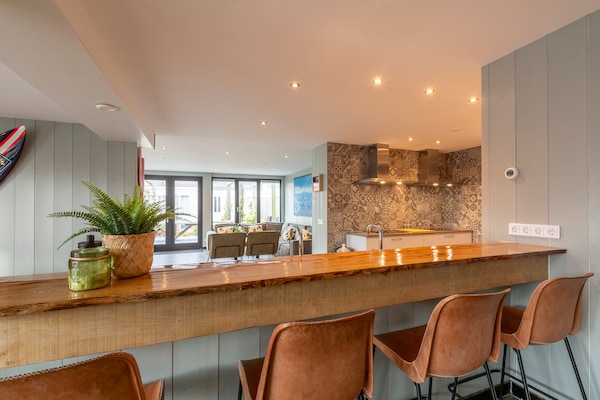 Foto van Groepsreisje Callantsoog | Strand - Vakantiehuis in Callantsoog - DiningRoom