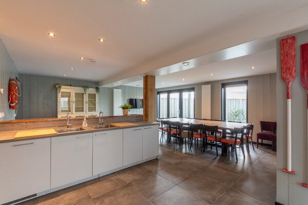 Foto van Groepsreisje Callantsoog | Strand - Vakantiehuis in Callantsoog - Kitchen