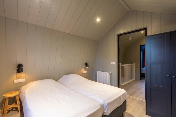Foto van Groepsreisje Callantsoog | Strand - Vakantiehuis in Callantsoog - BedRoom