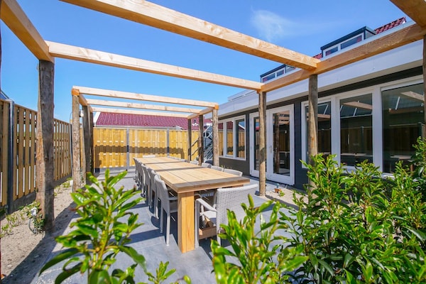 Foto van Groepsreisje Callantsoog | Strand - Vakantiehuis in Callantsoog - TerraceBalcony
