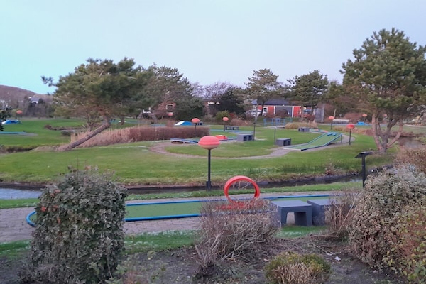 Foto van Bungalow met 1 slaapkamer - Vakantiehuis in Julianadorp aan Zee, Niederlande, Europa - Untagged