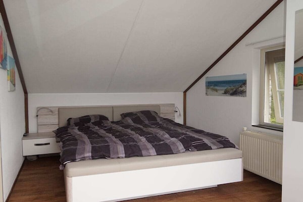 Foto van Bungalow met 3 slaapkamers - Vakantiehuis in De Cocksdorp - Untagged