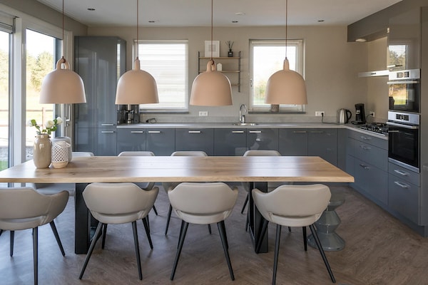 Foto van Moderne villa met een privéterras in De Cocksdorp - Kitchen