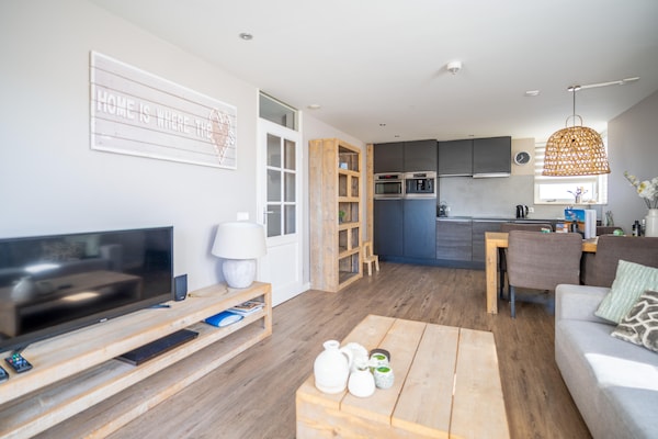 Foto van 2 persoons eilandzicht appartement met sauna - Vakantiehuis in De Koog - LivingRoom