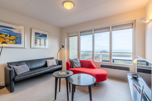 Foto van 4 Persoons appartement met zeezicht - Vakantiehuis in De Koog - LivingRoom