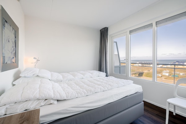 Foto van 4 Persoons appartement met zeezicht - Vakantiehuis in De Koog - BedRoom
