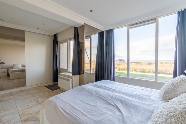 Foto van 2 persoons zeezicht appartement - Vakantiehuis in De Koog - BedRoom
