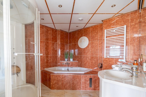 Foto van 2 persoons zeezicht appartement - Vakantiehuis in De Koog - BathRoom