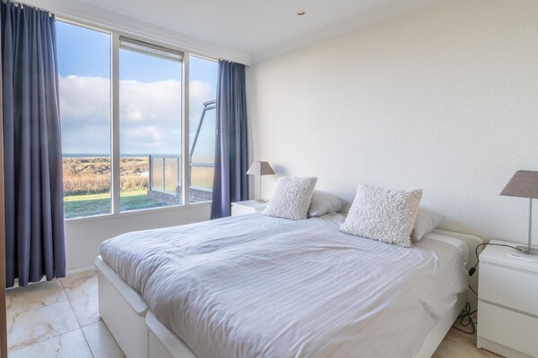 Foto van 2 persoons zeezicht appartement - Vakantiehuis in De Koog - BedRoom