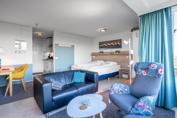 Foto van 2 persoons eiland-zeezicht studio-appartement - Vakantiehuis in De Koog - LivingRoom