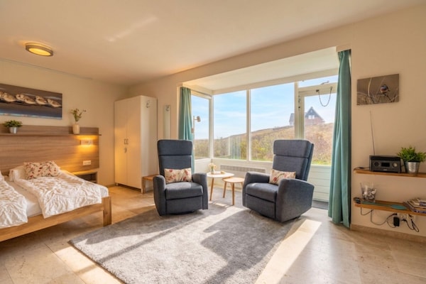 Foto van 2 persoons eiland-zeezicht studio-appartement - Vakantiehuis in De Koog - LivingRoom