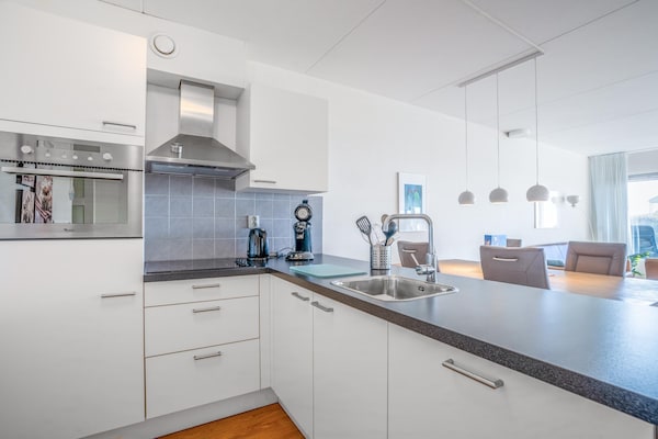 Foto van 4 Persoons appartement met eiland-zeezicht - Vakantiehuis in De Koog - Kitchen