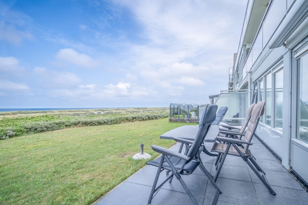 Foto van 4 Persoons appartement met zeezicht - Vakantiehuis in De Koog - TerraceBalcony