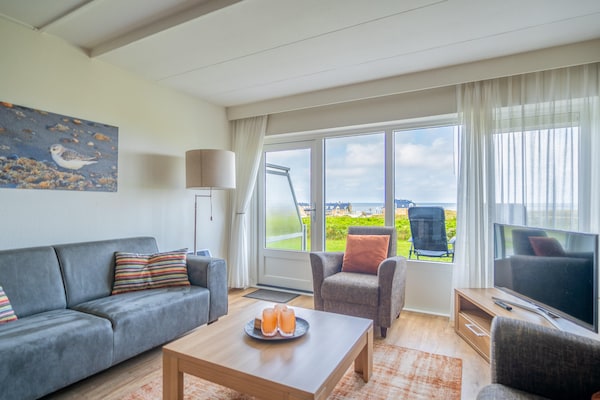Foto van 4 Persoons appartement met zeezicht - Vakantiehuis in De Koog - LivingRoom