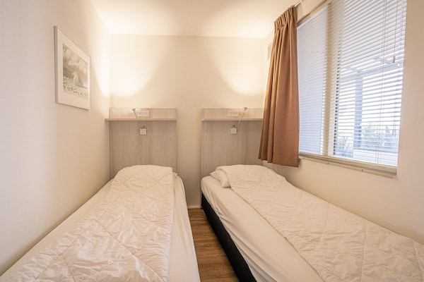 Foto van 4 Persoons appartement met zeezicht - Vakantiehuis in De Koog - BedRoom