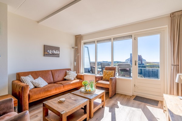 Foto van 4 Persoons appartement met eiland-zeezicht - Vakantiehuis in De Koog - LivingRoom