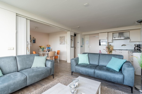 Foto van 2 Persoons appartement met zeezicht - Vakantiehuis in De Koog - LivingRoom