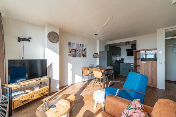 Foto van 2 Persoons appartement met eilandzicht - Vakantiehuis in De Koog - LivingRoom