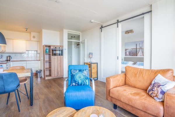 Foto van 2 Persoons appartement met eilandzicht - Vakantiehuis in De Koog - LivingRoom