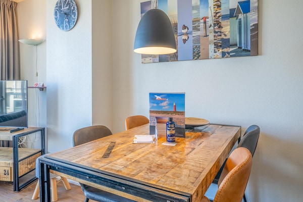 Foto van 2 Persoons appartement met eilandzicht - Vakantiehuis in De Koog - DiningRoom