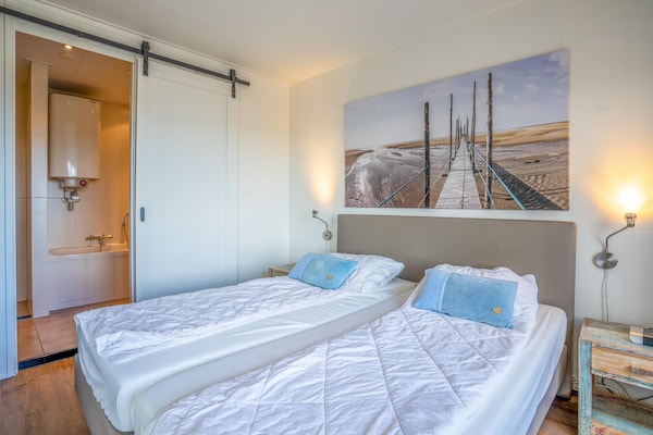 Foto van 2 Persoons appartement met eilandzicht - Vakantiehuis in De Koog - BedRoom