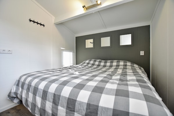 Foto van Hondvriendelijk verblijf met spa - Vakantiehuis in Voorthuizen - BedRoom