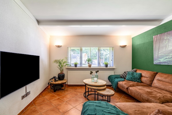 Foto van Hondvriendelijk verblijf met spa - Vakantiehuis in Voorthuizen - LivingRoom