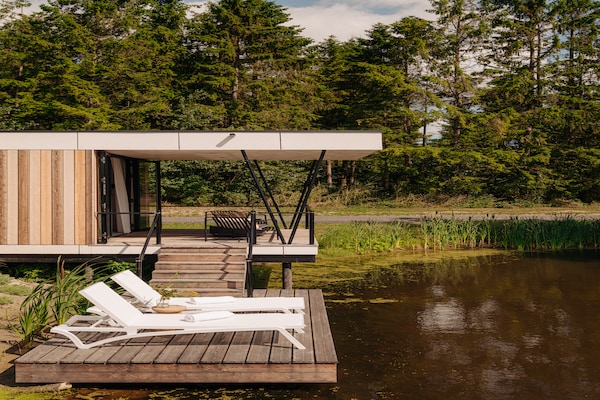 Foto van Waterlodge in Nederland met Terras - Vakantiehuis in Zeewolde - TerraceBalcony