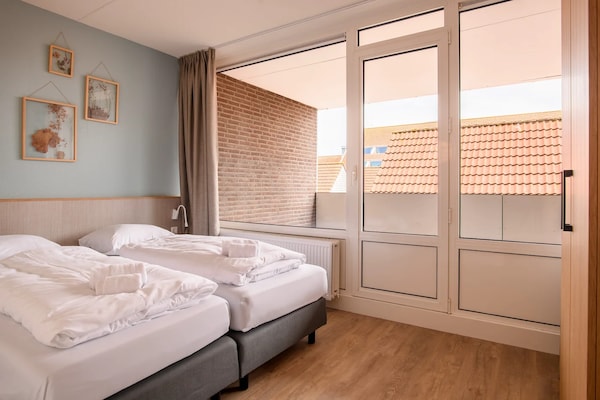 Foto van Luxe vakantie voor 10 personen - Vakantiehuis in Bruinisse - BedRoom