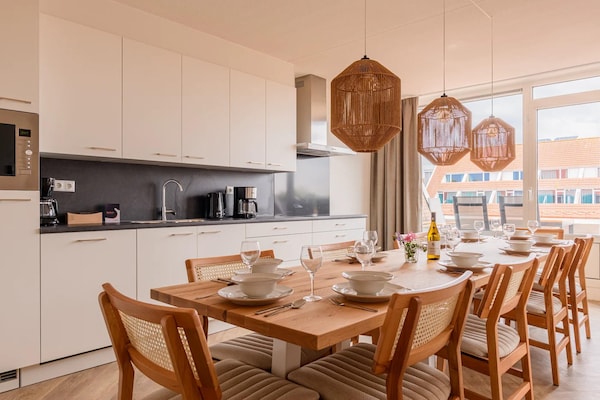 Foto van Luxe vakantie voor 10 personen - Vakantiehuis in Bruinisse - Kitchen